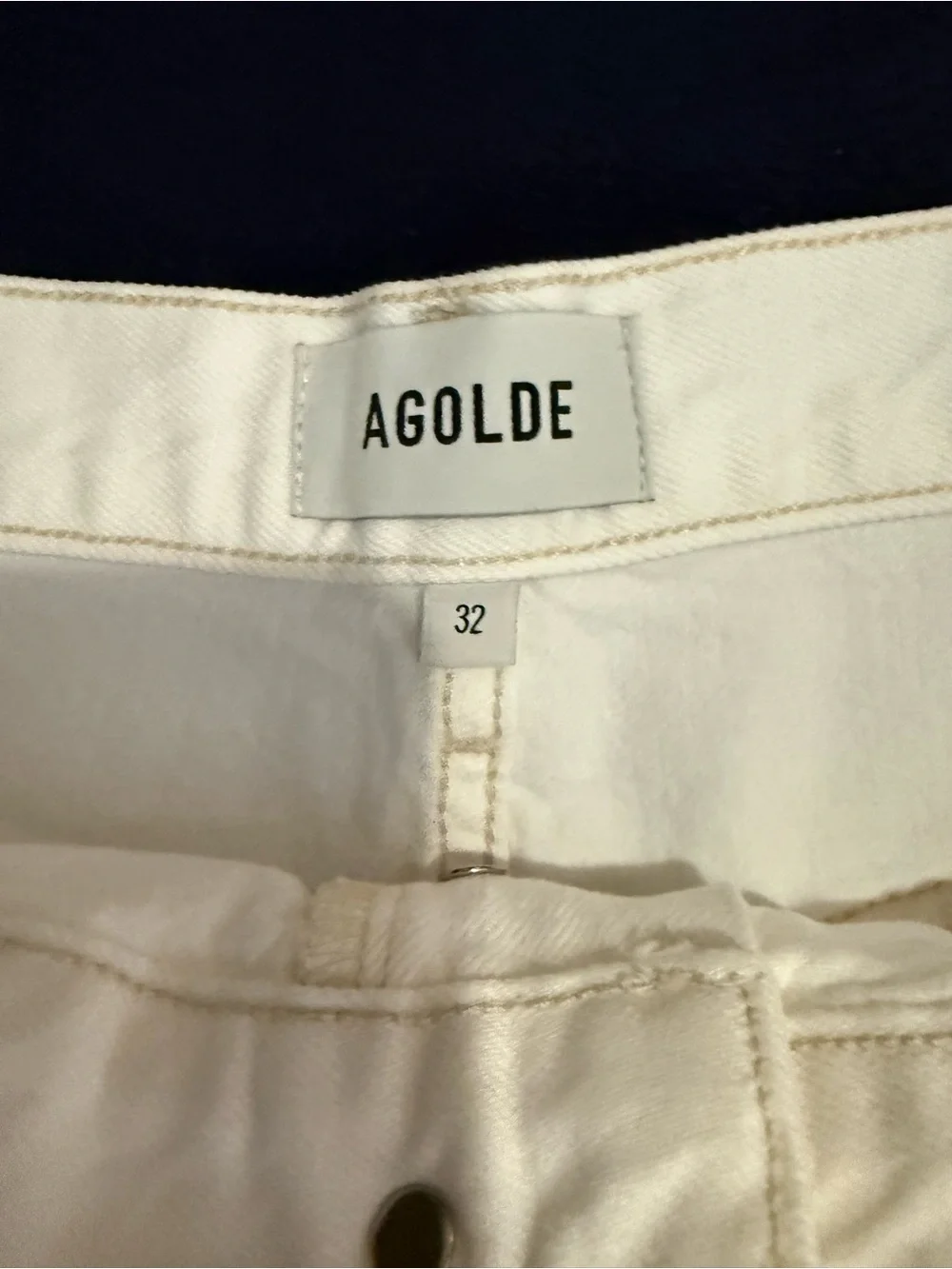 AGOLDE Parker Long Short Loose Fit in Panna Cotta White Size 32 NWT MSRP $158